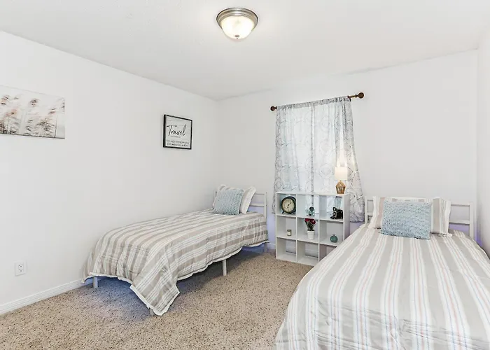 Warm And Inviting 4br Home, Perfect For Families Pensacola