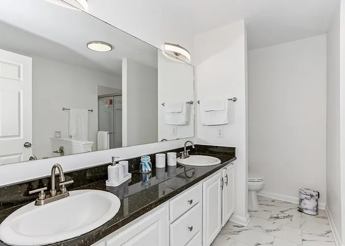 Warm And Inviting 4br Home, Perfect For Families Pensacola